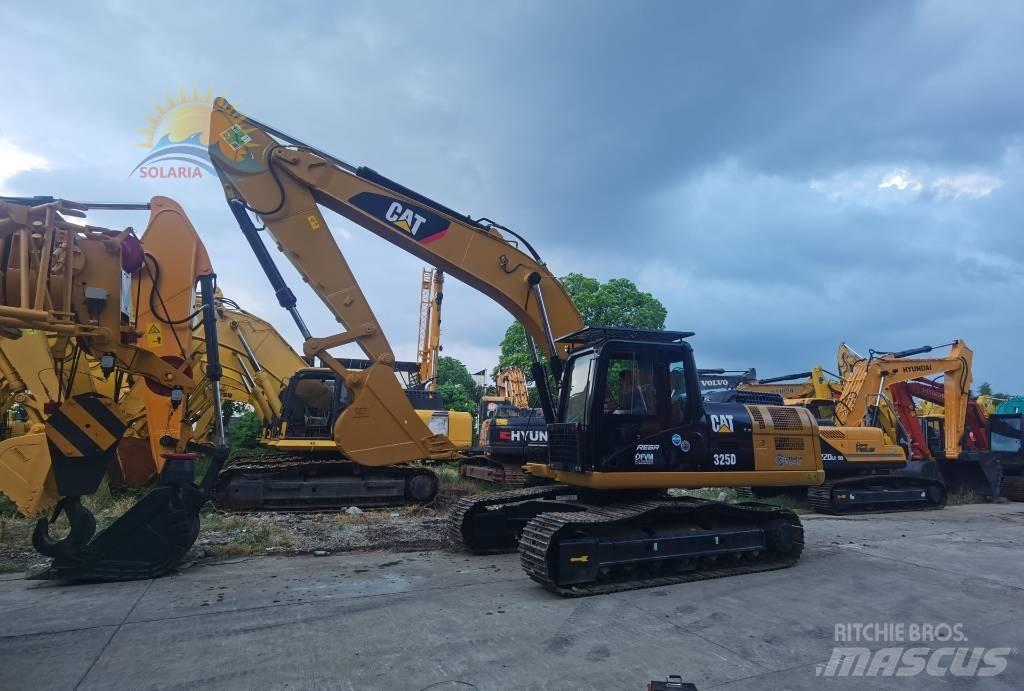 CAT 325 D Vikšriniai ekskavatoriai