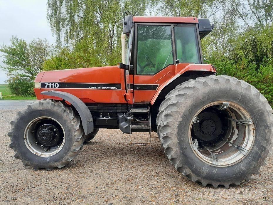 Case IH Magnum 7110 Traktoriai
