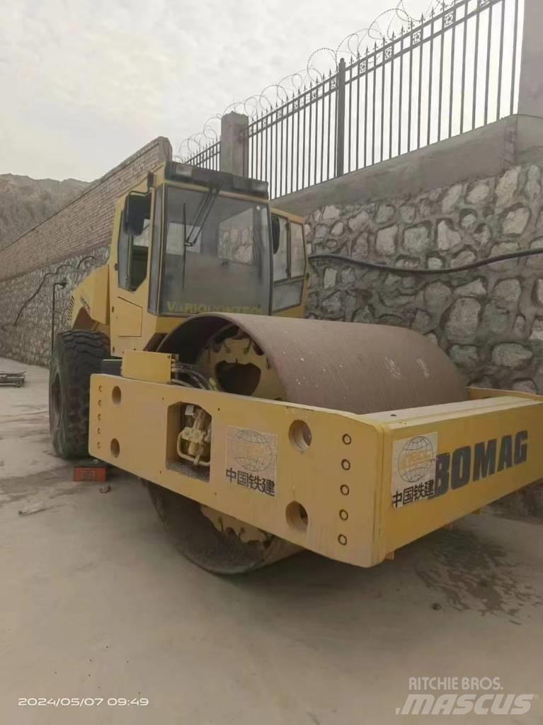 Bomag bw225d-3 Vieno būgno volai