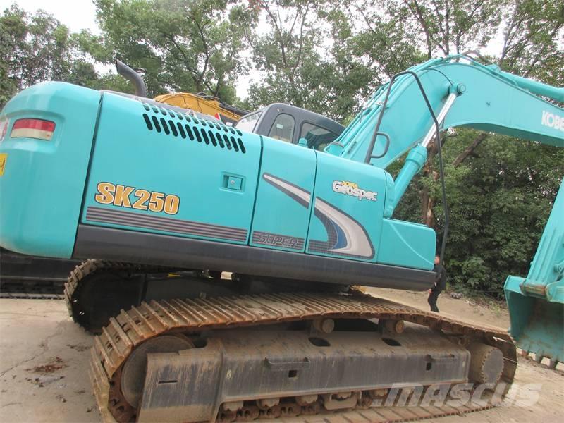 Kobelco SK 260 Vikšriniai ekskavatoriai