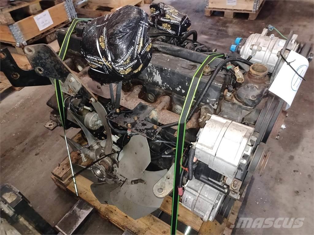 Komatsu 860.4 Varikliai