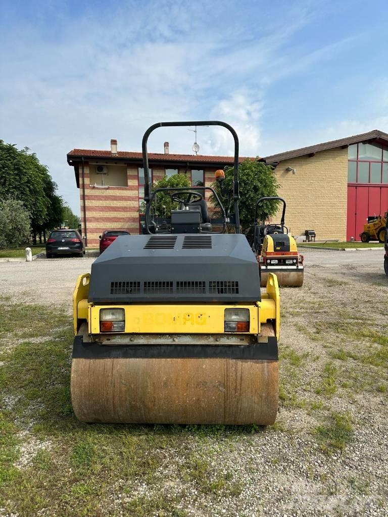 Bomag BW 138 AD Porinių būgnų volai