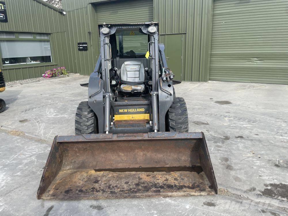 New Holland L 234 Krautuvai su šoniniu pasukimu