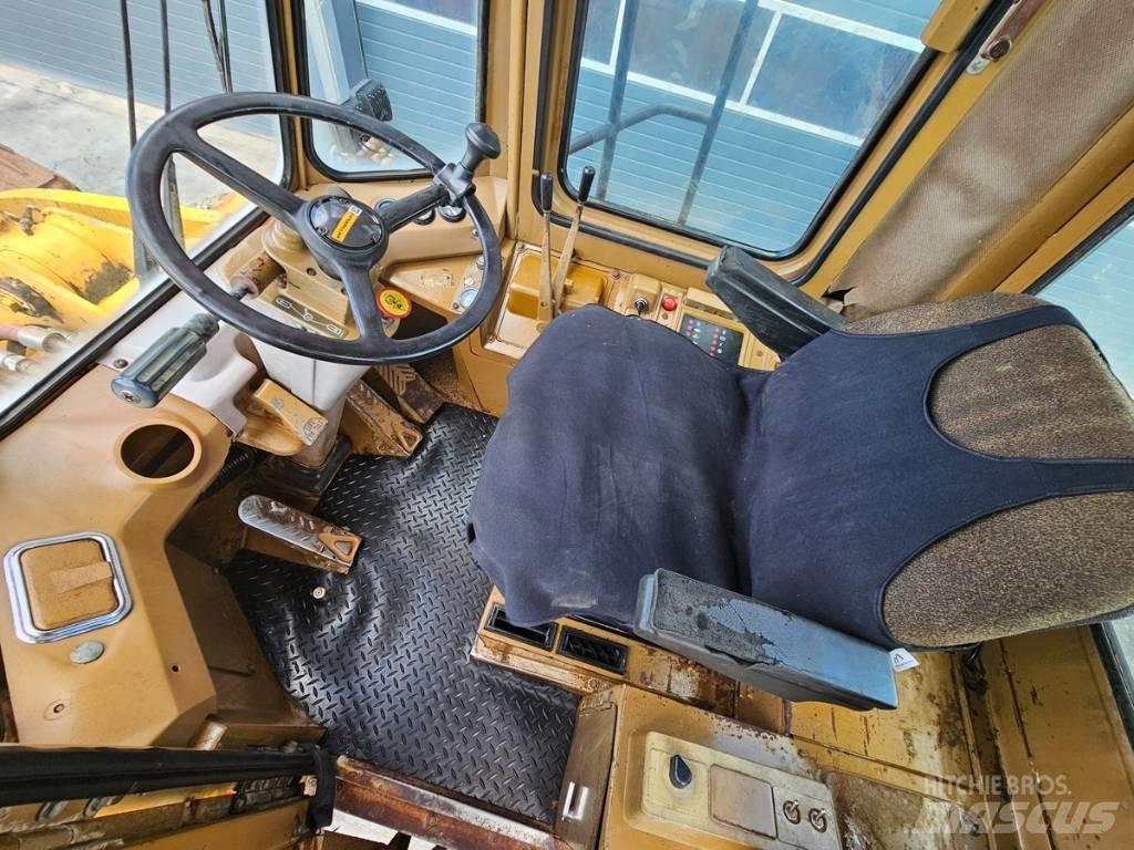 CAT 980C Naudoti ratiniai krautuvai