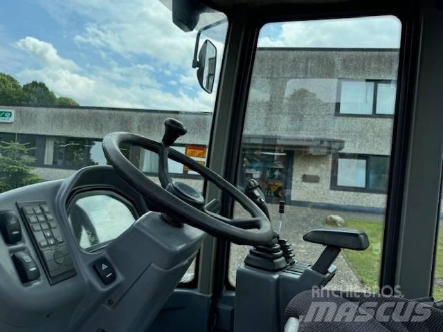 Volvo L 35 G Naudoti ratiniai krautuvai