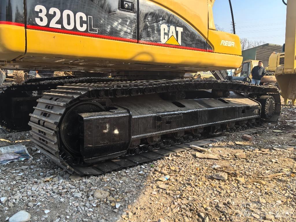 CAT 320 Vikšriniai ekskavatoriai