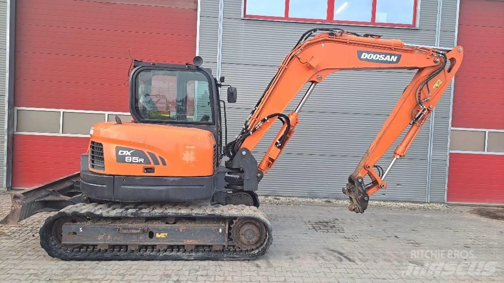 Doosan DX 85 R-3 Vidutinės galios ekskavatoriai 7-12 t