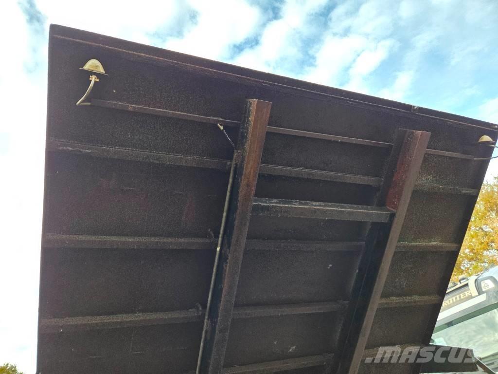  Kipper 750 Savivartės priekabos