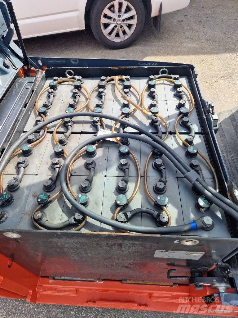 Toyota 8 FBE 16 T Elektriniai šakiniai krautuvai