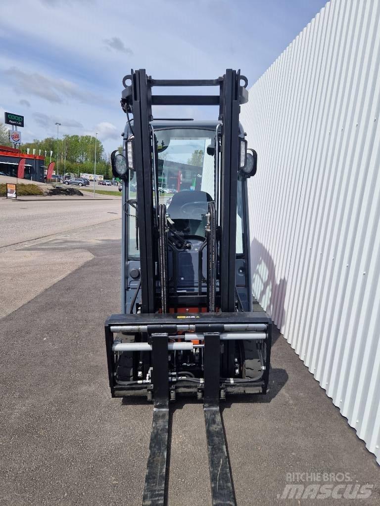 Toyota 8 FBE 16 T Elektriniai šakiniai krautuvai