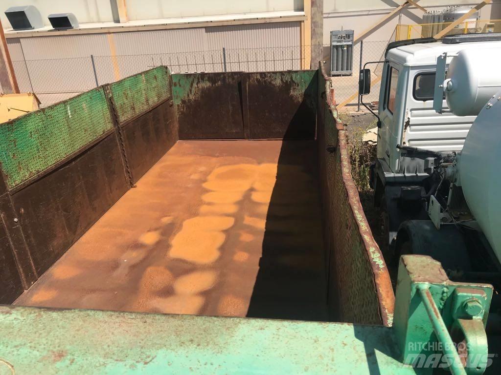 Iveco Trakker 350 Savivarčių priekabų vilkikai