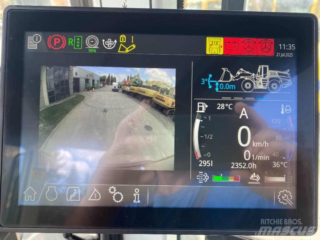 Liebherr L 566 Naudoti ratiniai krautuvai