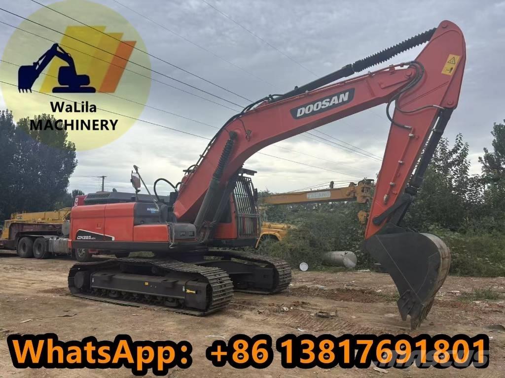 Doosan DX 225 LCA Vikšriniai ekskavatoriai