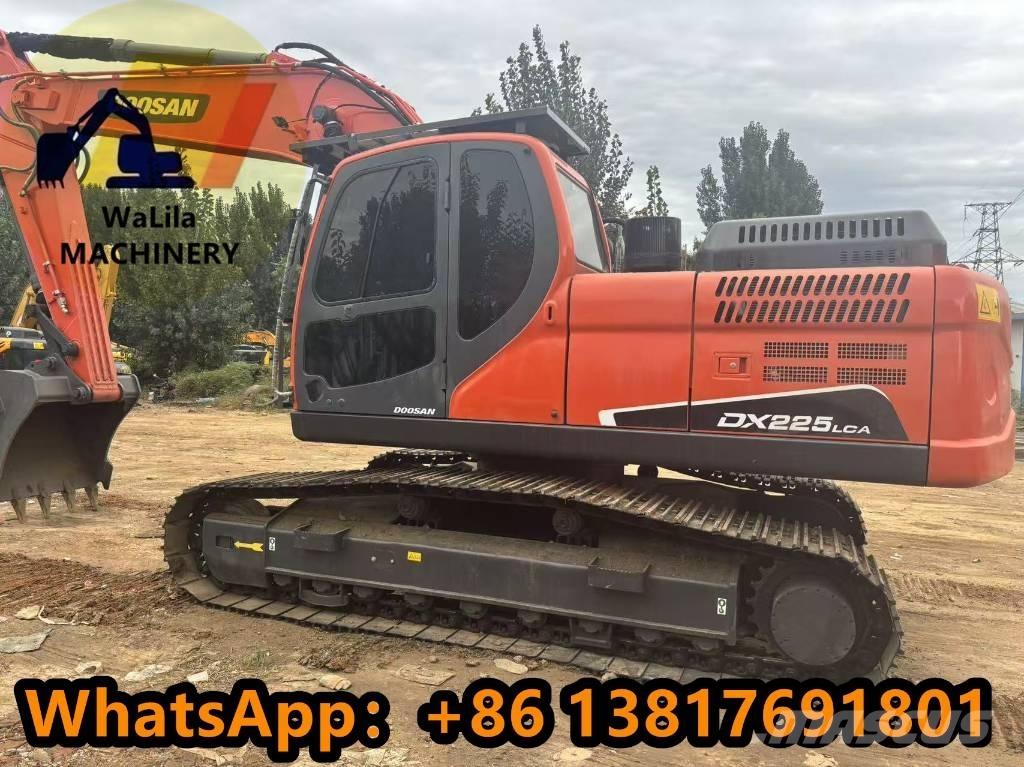 Doosan DX 225 LCA Vikšriniai ekskavatoriai