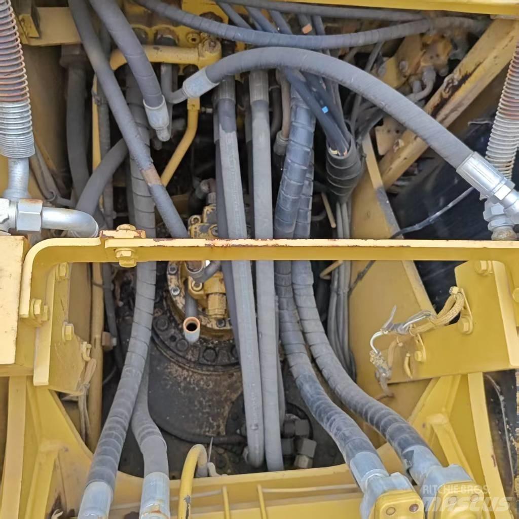 CAT 315 D Vikšriniai ekskavatoriai
