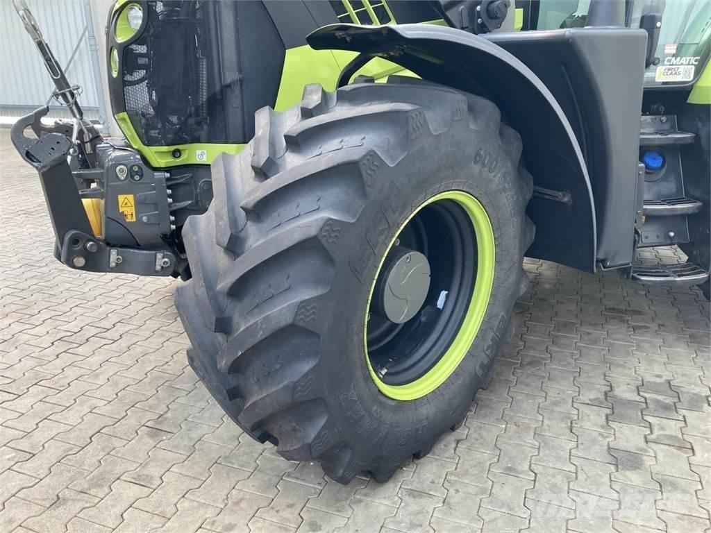 CLAAS Arion 660 Traktoriai