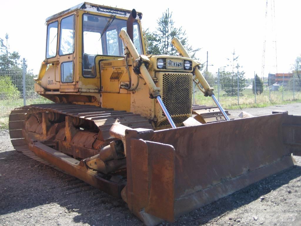Komatsu D53P-16 Vikšriniai buldozeriai