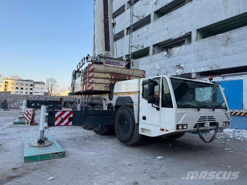 Demag AC 200-1 Visureigiai kranai