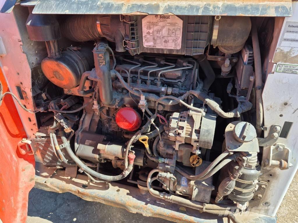 Bobcat S 570 Krautuvai su šoniniu pasukimu