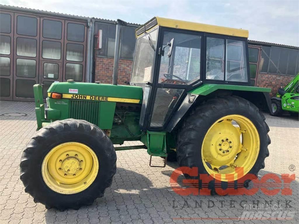 John Deere 1640 Traktoriai