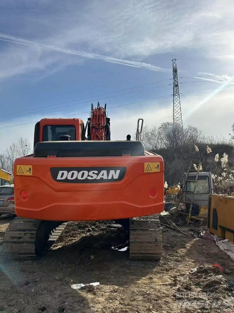 Doosan DX225LC-9C Vikšriniai ekskavatoriai