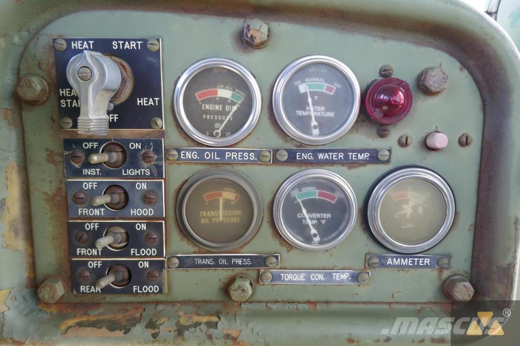 CAT D7F Ex-army Vikšriniai buldozeriai