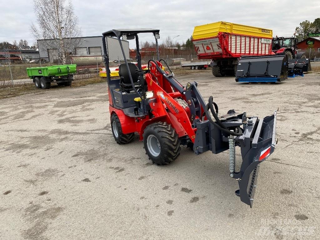 Flexitrac 1126 LRF Daugiafunkciniai pakrovėjai