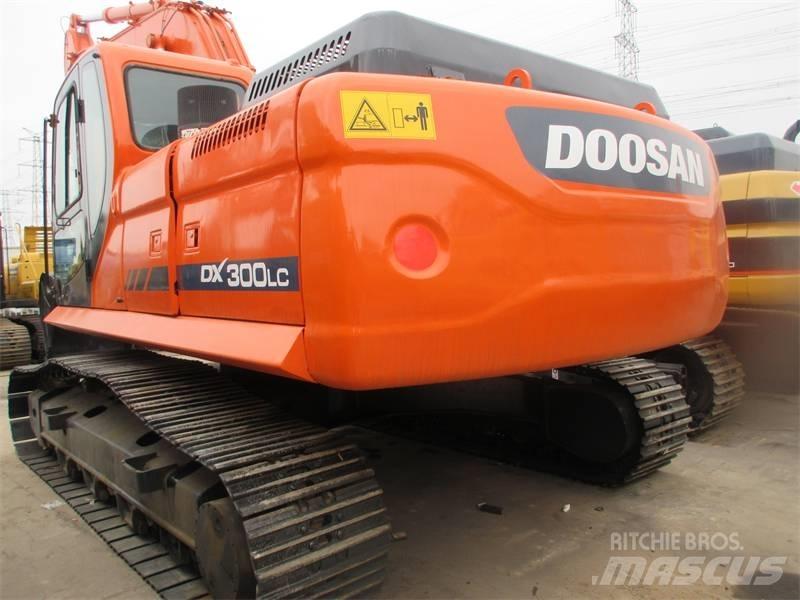 Doosan DX 300 Vikšriniai ekskavatoriai