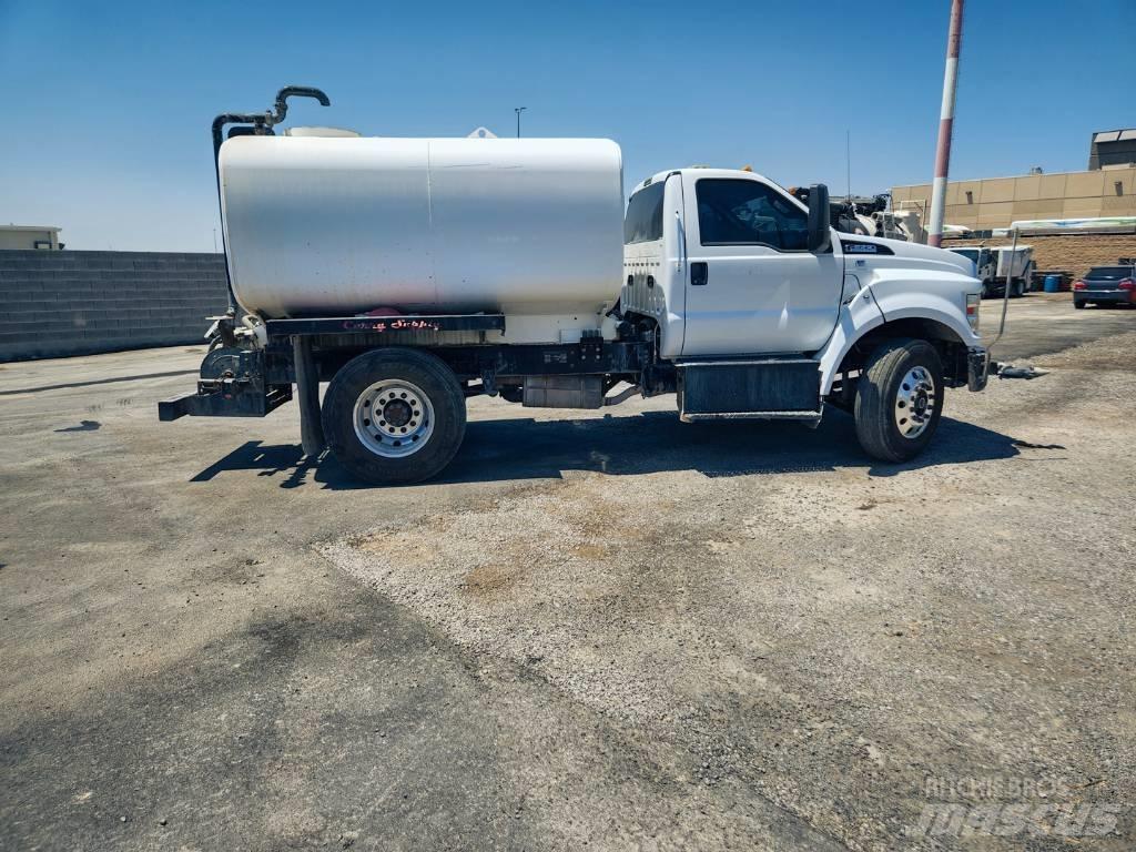 Ford F 650 SD Vandens sunkvežimiai