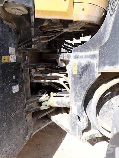 Komatsu WA475 Naudoti ratiniai krautuvai