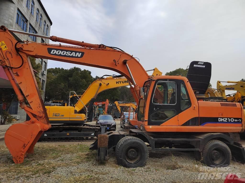 Doosan DH 210 W-7 Ratiniai ekskavatoriai