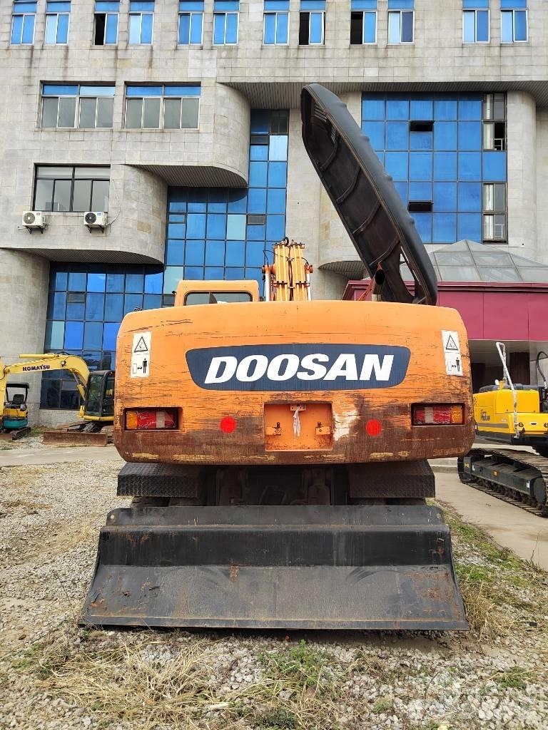 Doosan DH 210 W-7 Ratiniai ekskavatoriai