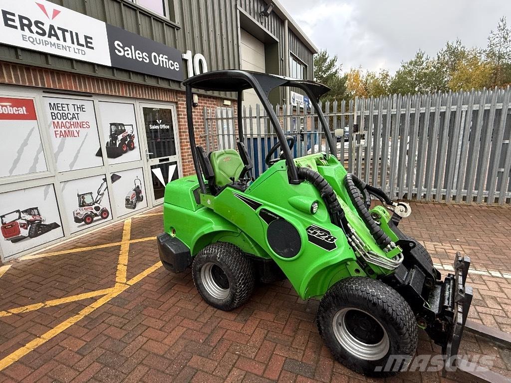 Avant 528 Mini krautuvai