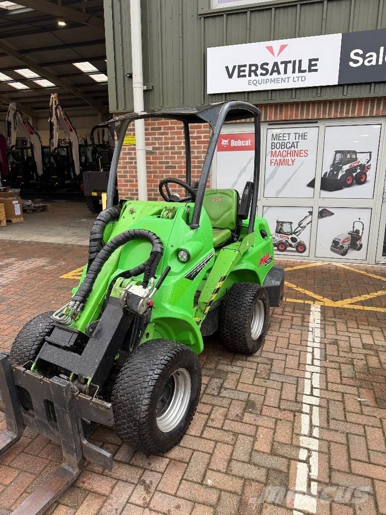 Avant 528 Mini krautuvai