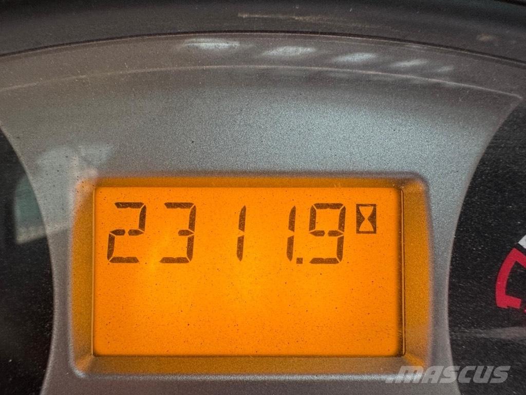 Bobcat S100 Krautuvai su šoniniu pasukimu