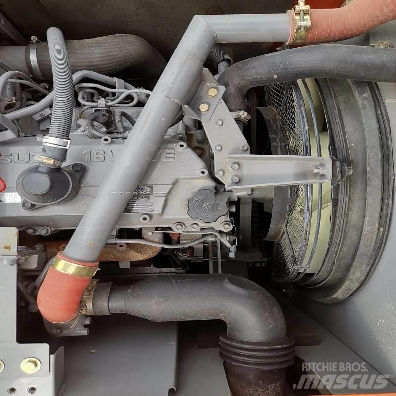 Hitachi zx200 Vikšriniai ekskavatoriai