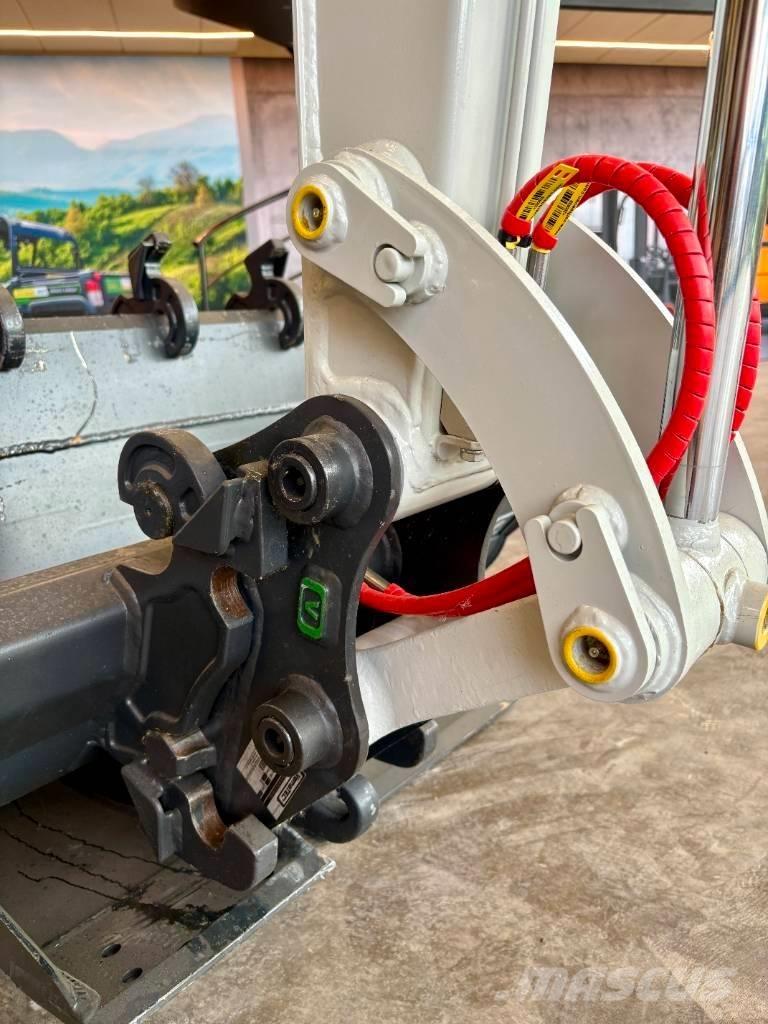 Takeuchi TB 225 Mini ekskavatoriai < 7 t