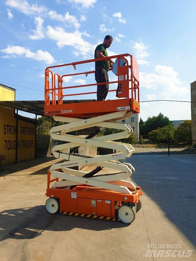 Snorkel S 3226E Žirkliniai keltuvai