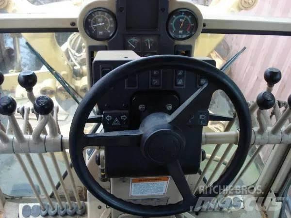 CAT 120H Greideriai