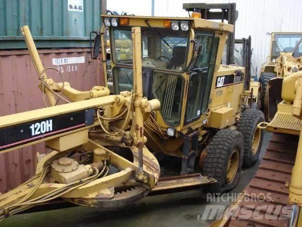 CAT 120H Greideriai