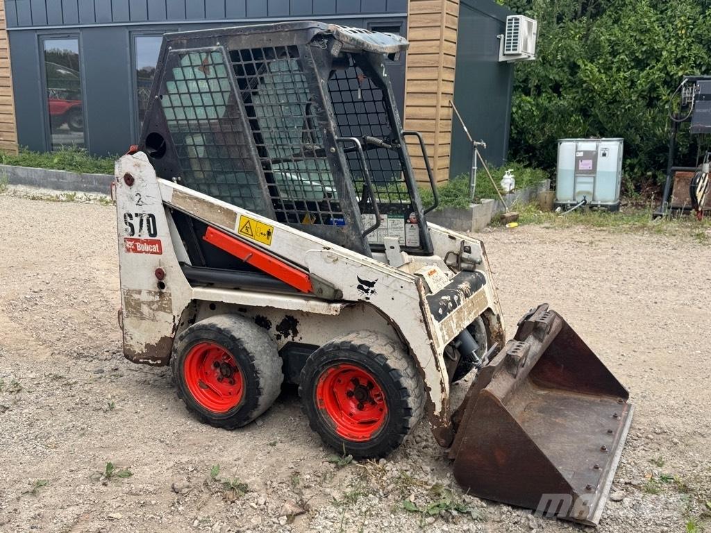 Bobcat S 70 Krautuvai su šoniniu pasukimu