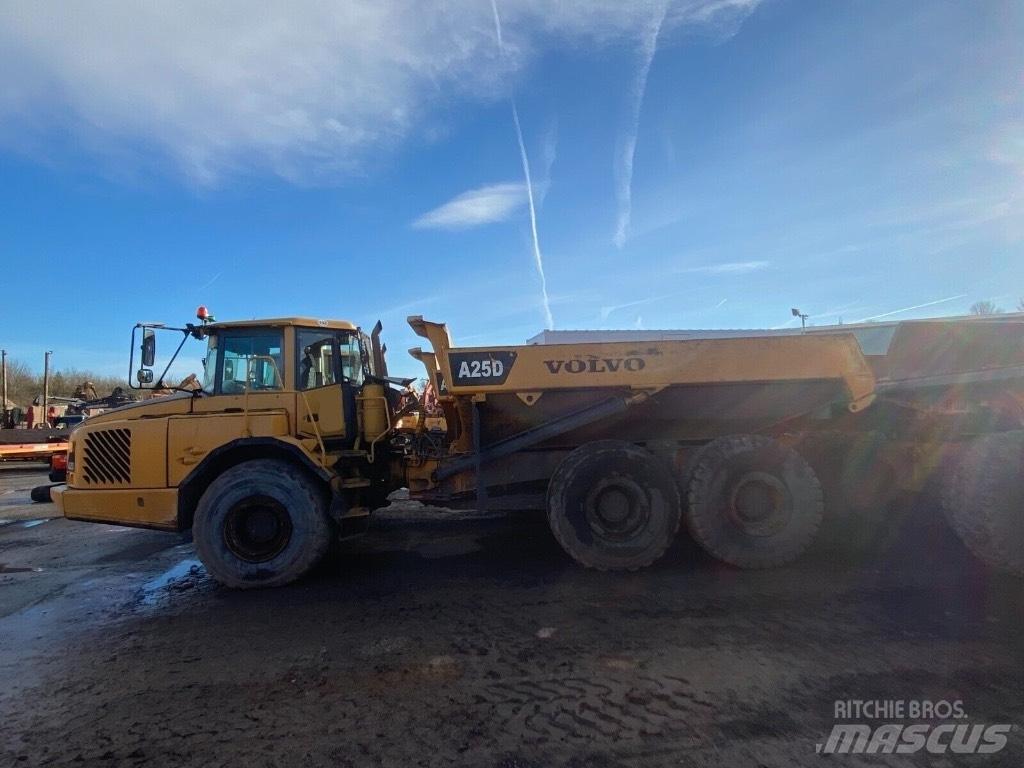 Volvo A 25 D Karjeriniai savivarčiai