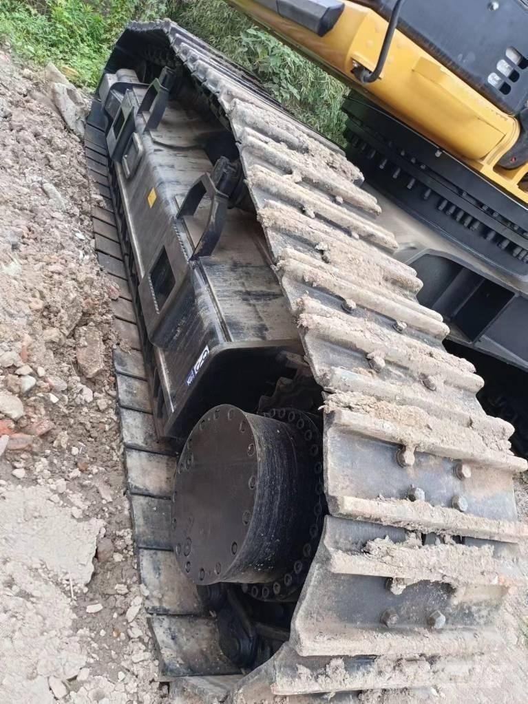 CAT 340 D L Vikšriniai ekskavatoriai