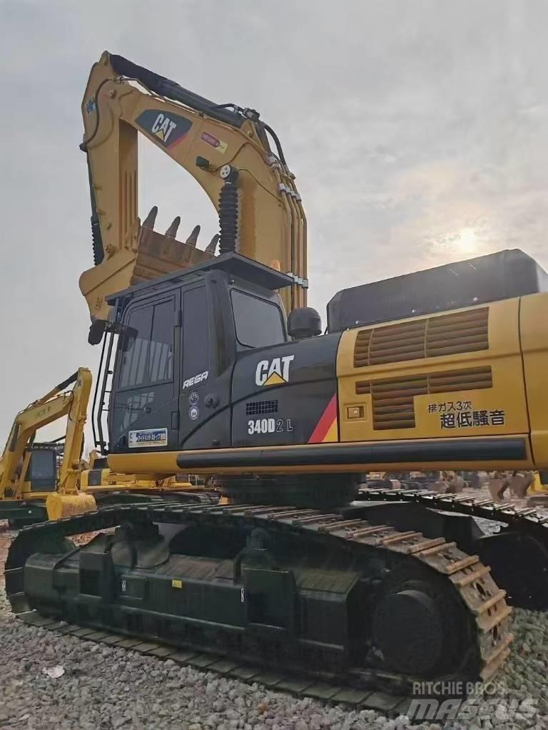 CAT 340D2L Vikšriniai ekskavatoriai