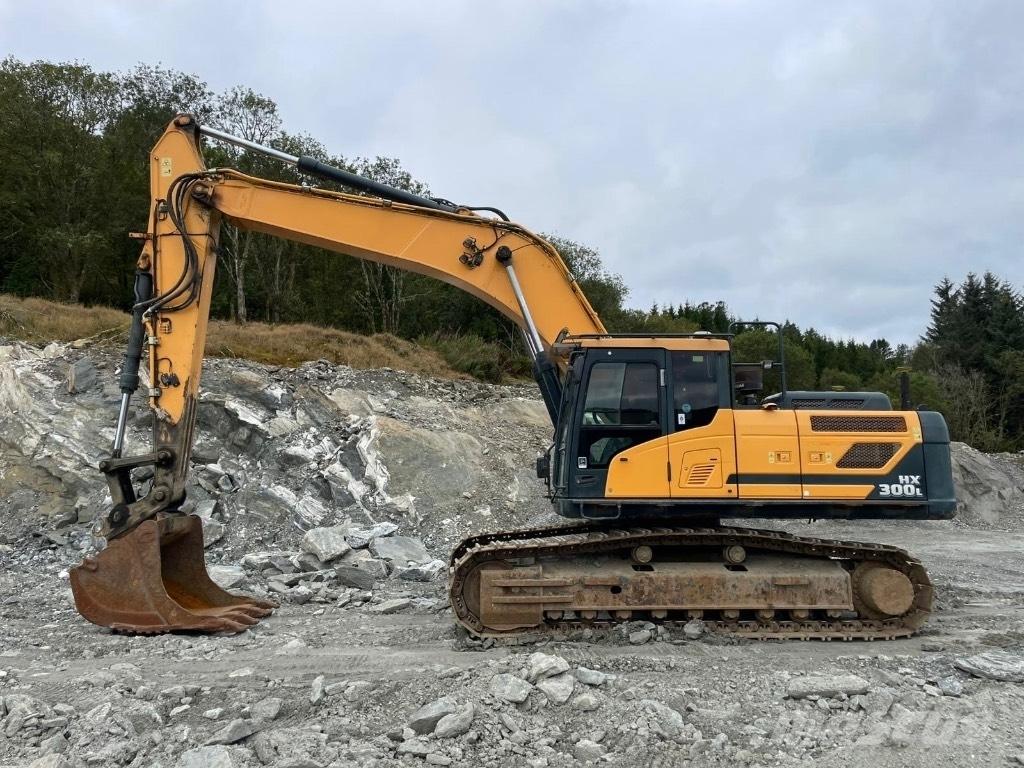 Hyundai HX 300 L Vikšriniai ekskavatoriai