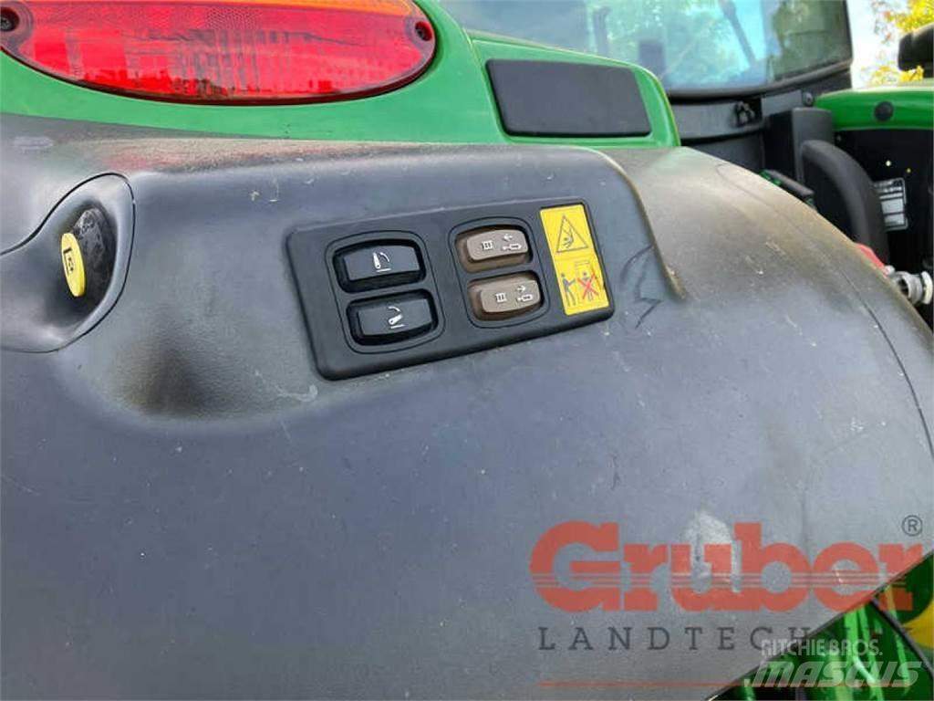John Deere 6130 R Traktoriai