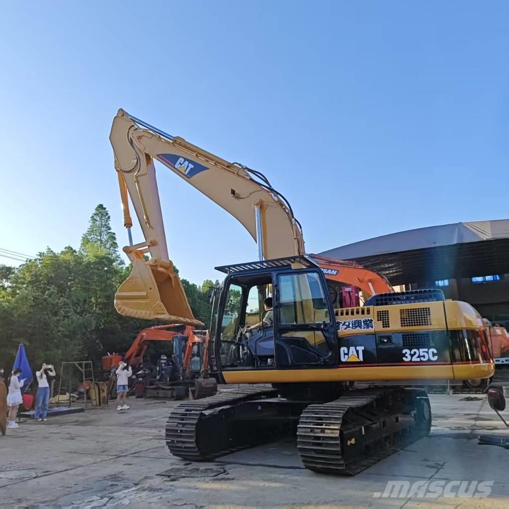CAT 325 C Vikšriniai ekskavatoriai