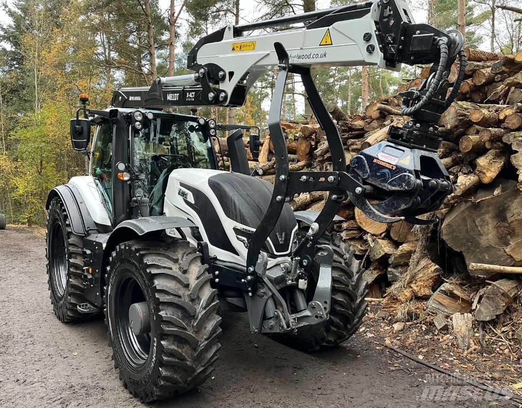 Valtra T 255 Versu Traktoriai