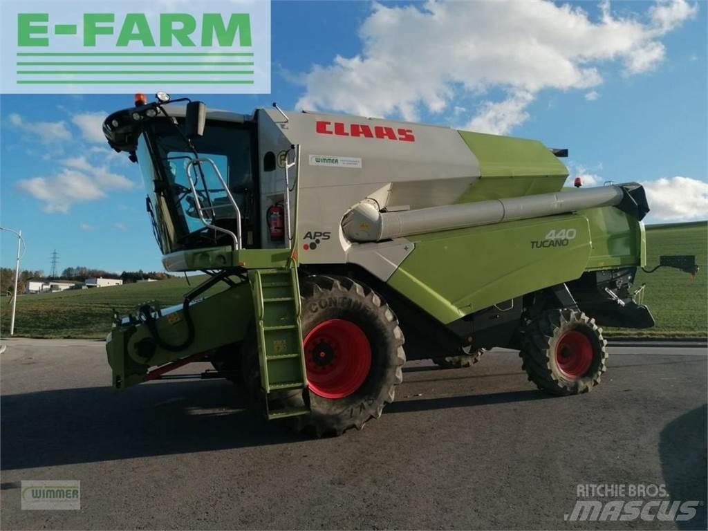 CLAAS tucano 440 Derliaus nuėmimo kombainai