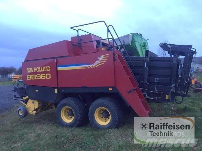 New Holland BB 960 Stačiakampių ryšulių presai